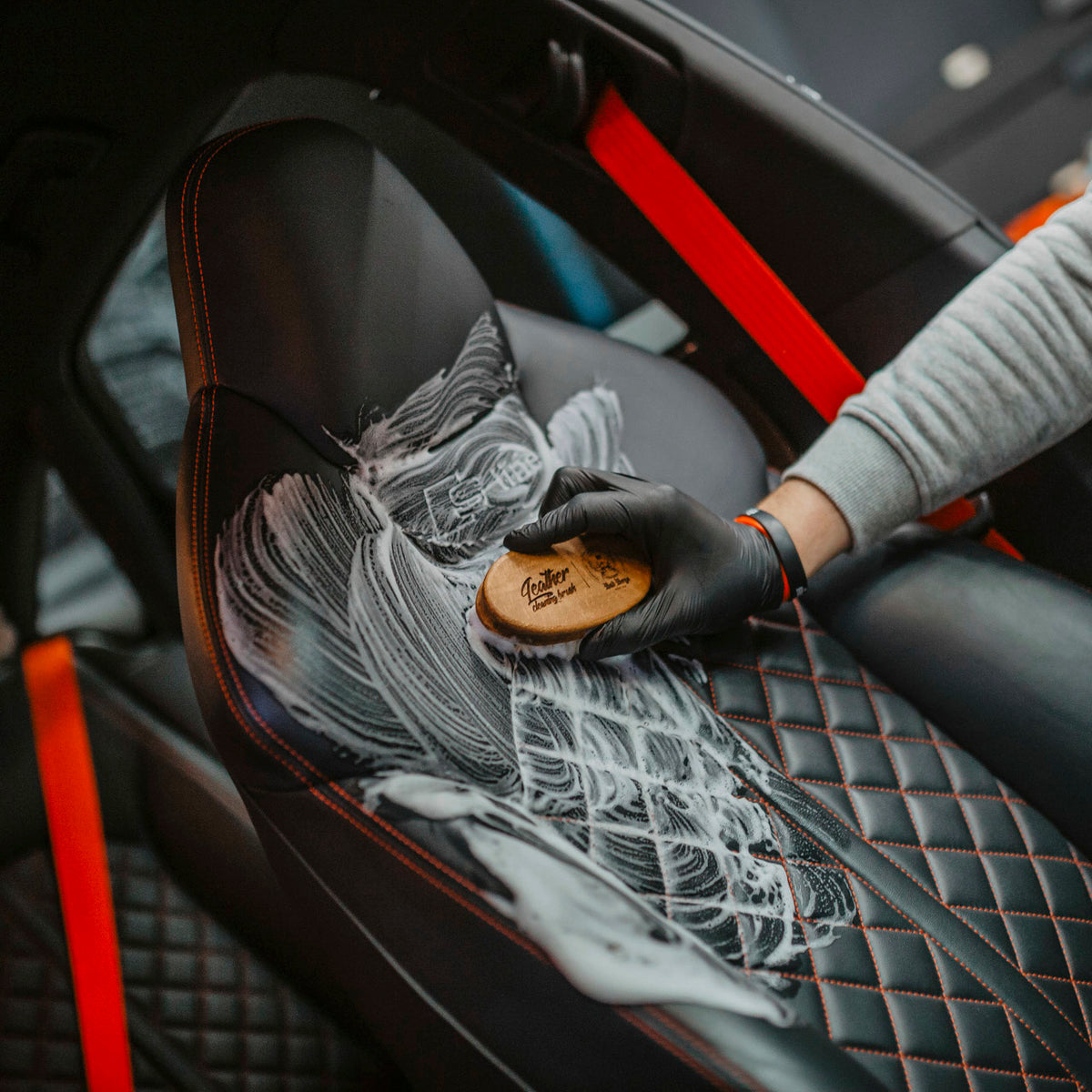 Leather Cleaner – Pulitore Professionale per Pelle Auto