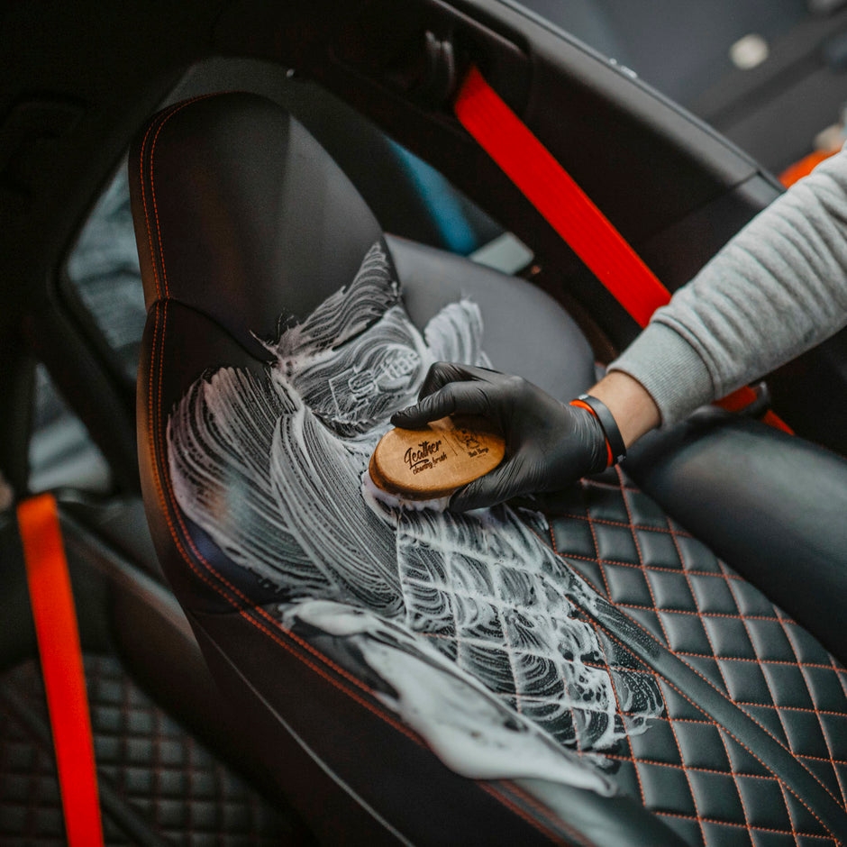 Leather Cleaner – Pulitore Professionale per Pelle Auto