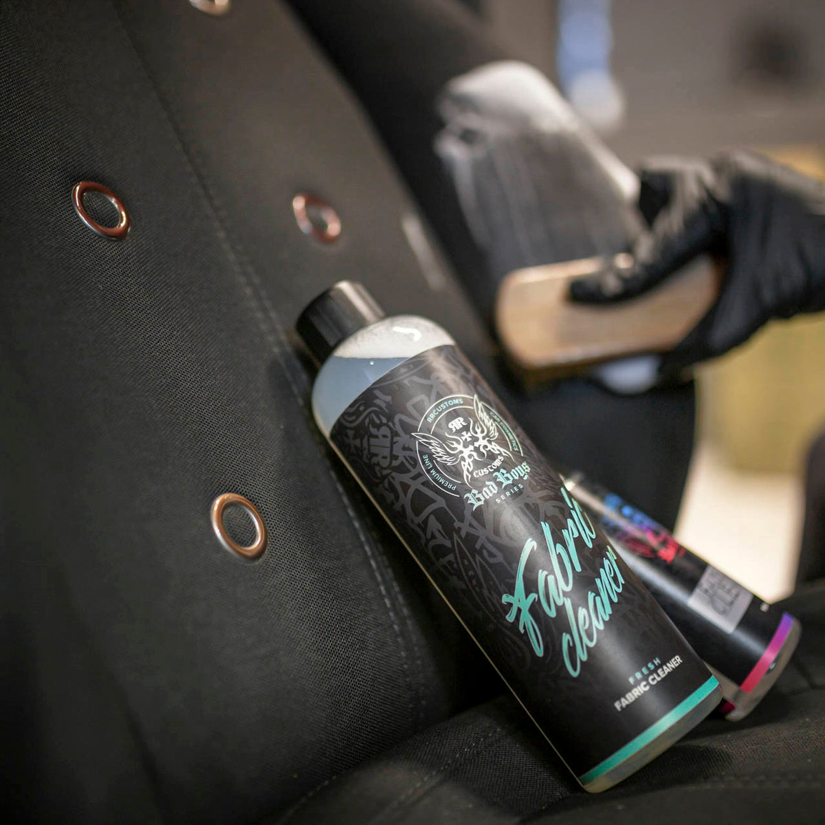 Fabric Cleaner – Detergente Professionale per Tessuti Auto