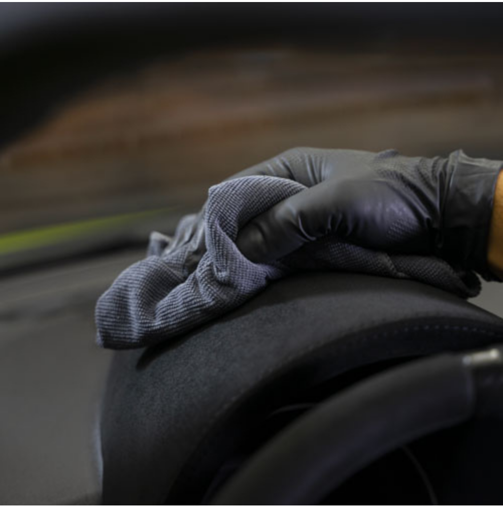 Alcantara® Cleaner - Maniac Line For Car Detailing