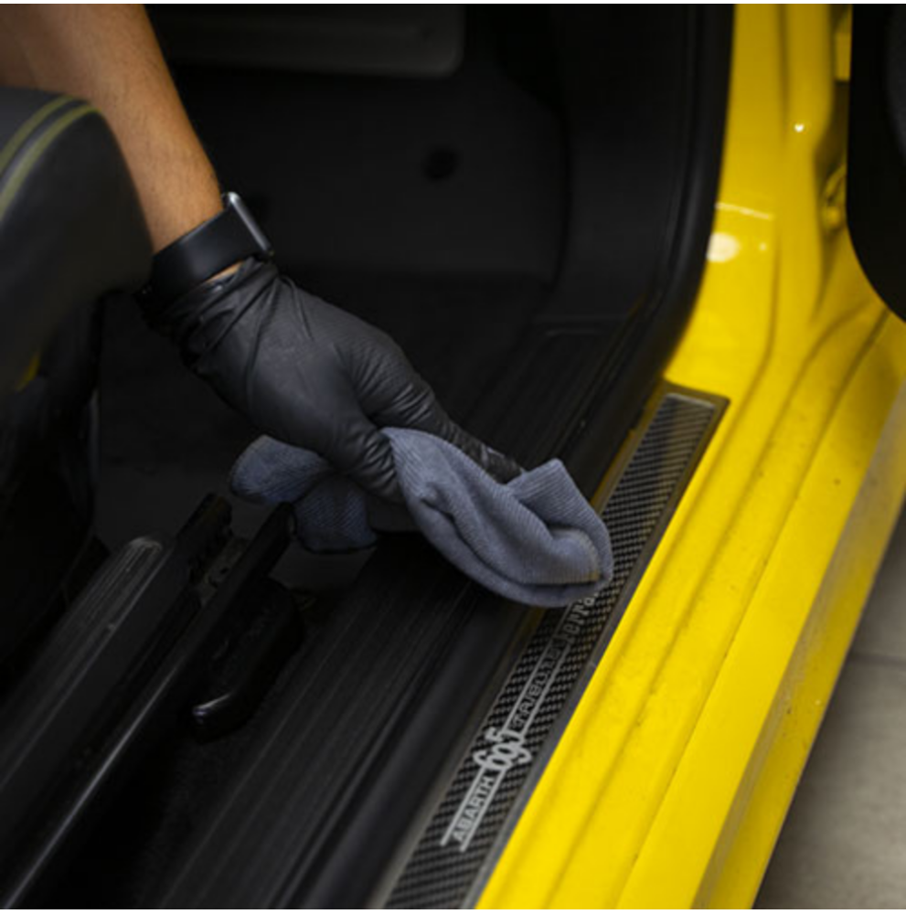 All Round Plastic Protectant - Maniac Line For Car Detailing