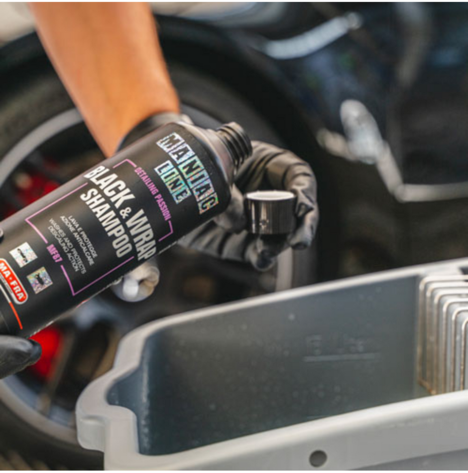 Black & Wrap Shampoo - Maniac Line For Car Detailing
