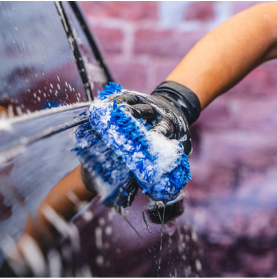 Black & Wrap Shampoo - Maniac Line For Car Detailing